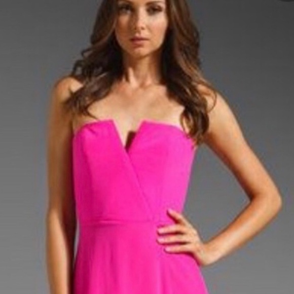 Naven Dresses & Skirts - Naven Strapless Hot Pink Mini Dress| Size 4